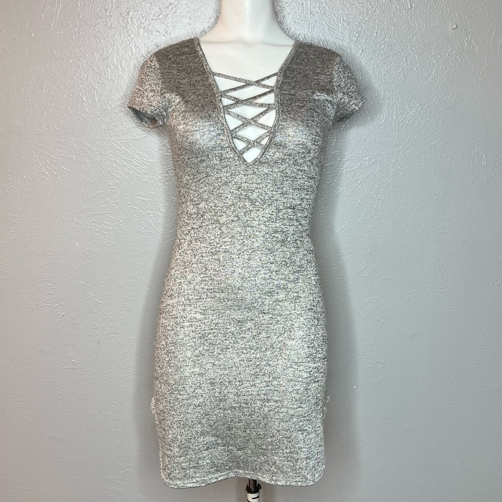 VIBE Sportswear Gray Dress. Size Medium